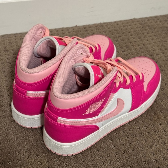 Nike Air Jordan 1 Mid GS Fierce Pink - size 6.5Y - Picture 4 of 6